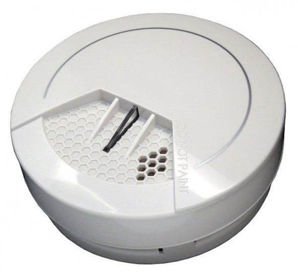 Z-Wave датчик дыма, звуковая и световая индикация &nbsp;